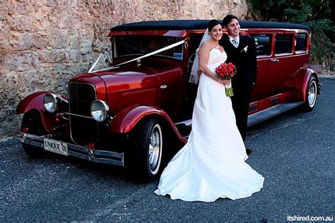 www.tudorweddingcars.com